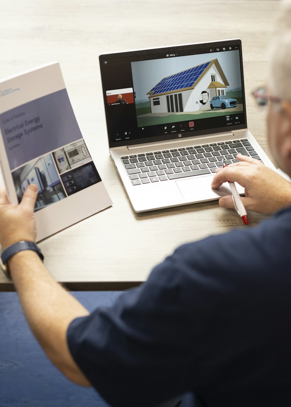 Virtual and e-learning course collection