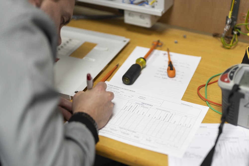 Initial and Periodic Electrical Inspection and Testing (2391-52), Level 3 Award